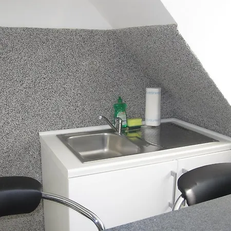Uwe Apartment